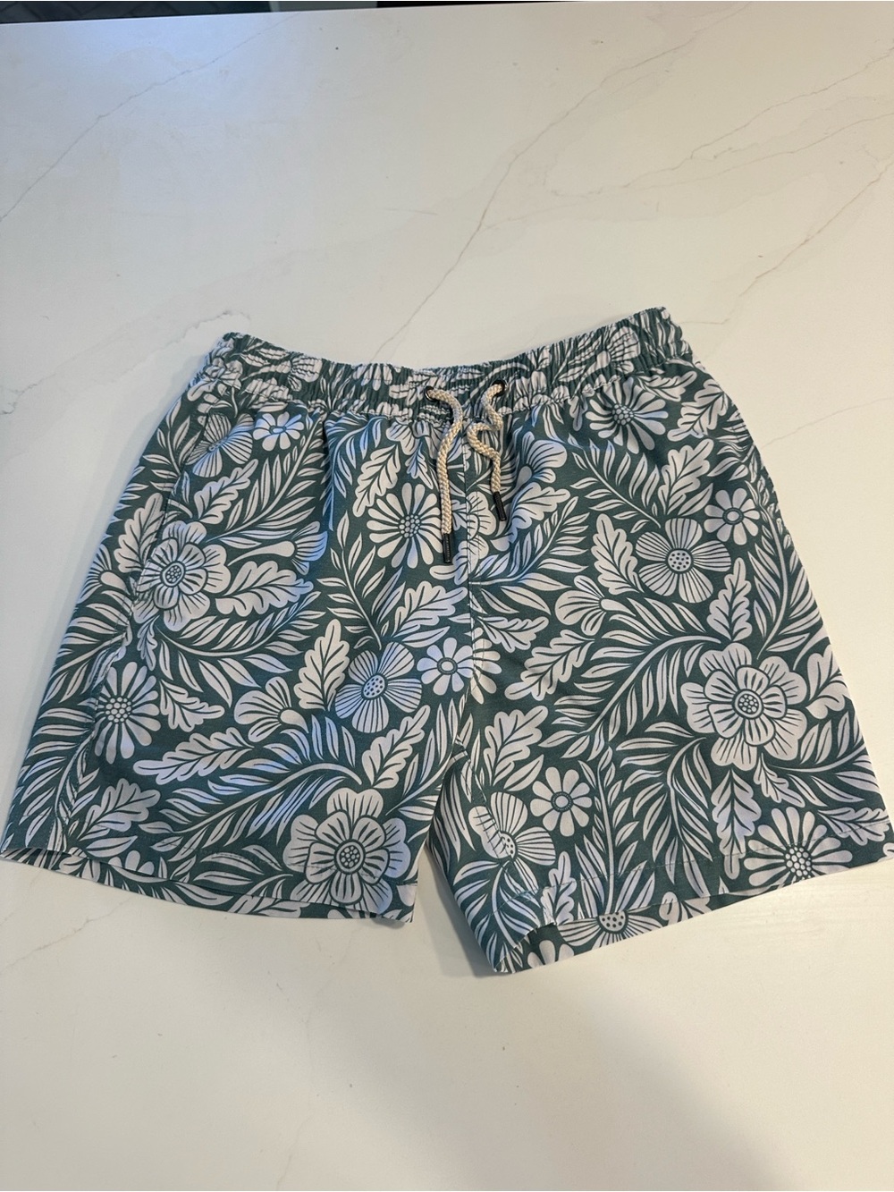 Fair Harbor Boys Swim Trunks – Size XL – Built-In Liner